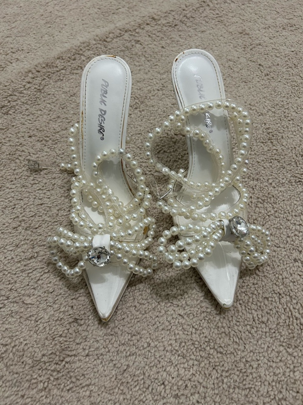 Heels - Picture 2 of 3